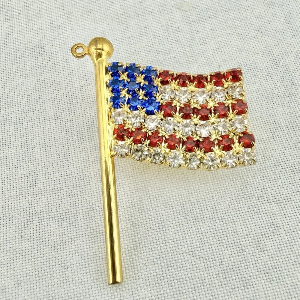 Vintage Patriotic Jewelry Lot Necklace Clip On Earrings Brooch July 4th USA Flag